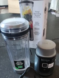 Nhấp để xem toàn màn hình MÁY XAY MINI NINJA BLAST MAX PORTABLE BLENDER - PIN SẠC photo review